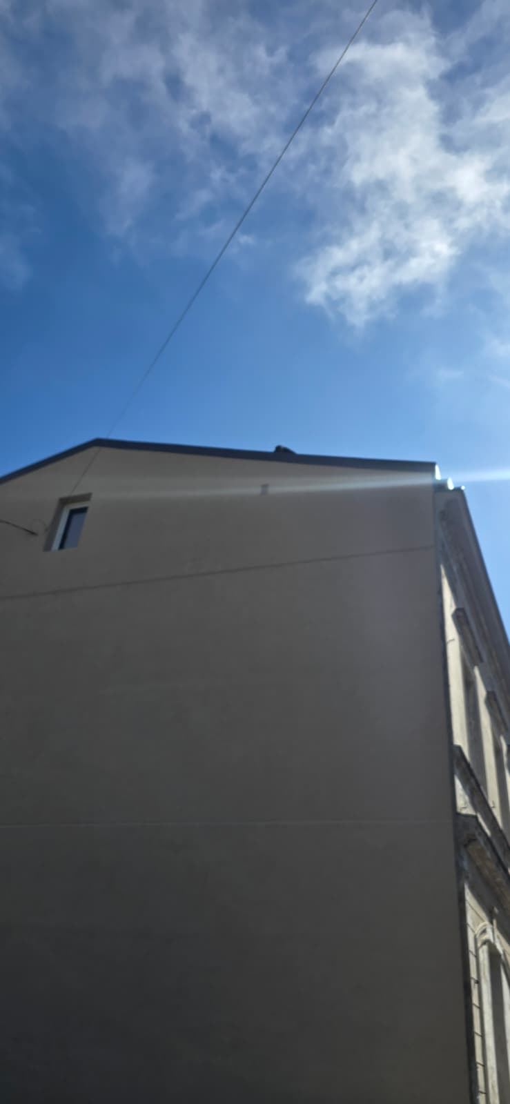 Pabeigtā gala siena no apakšas
