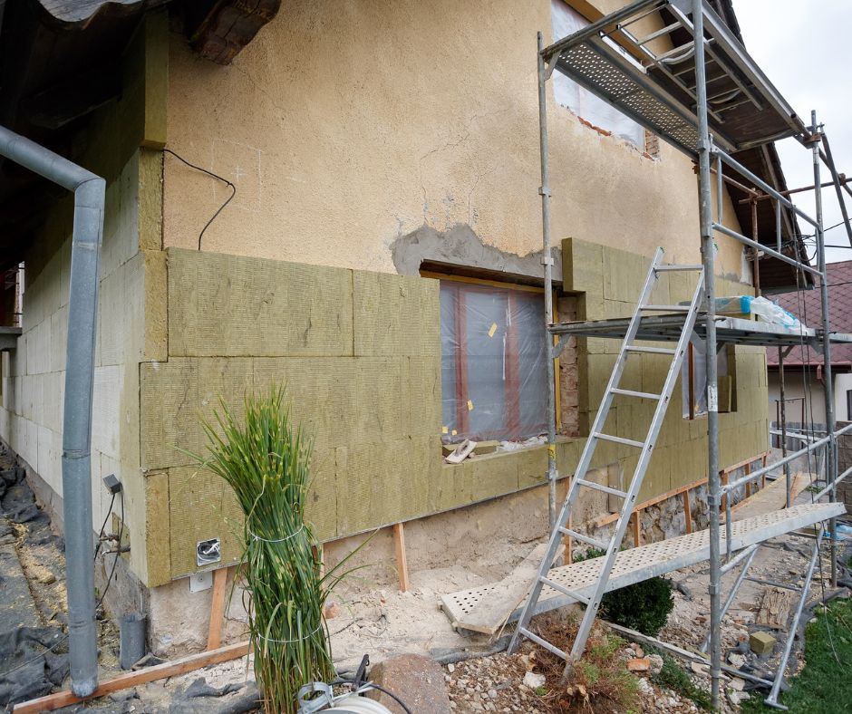 Apmestas ārsienas siltināšana ar minerālvates plātnēm